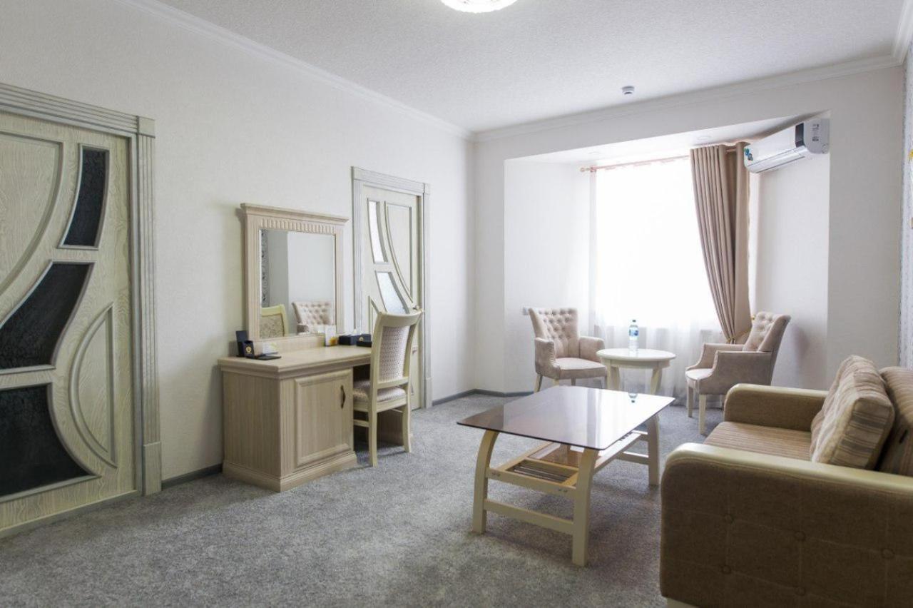 Alexander Hotel Samarkand Esterno foto