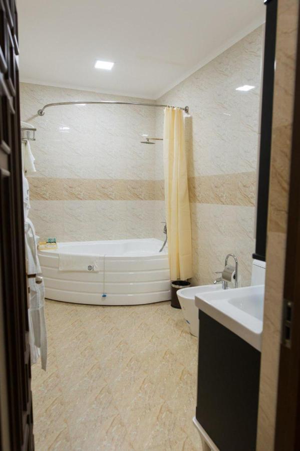 Alexander Hotel Samarkand Esterno foto
